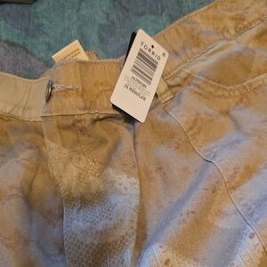 Torrid Light Tan Patterned Pants